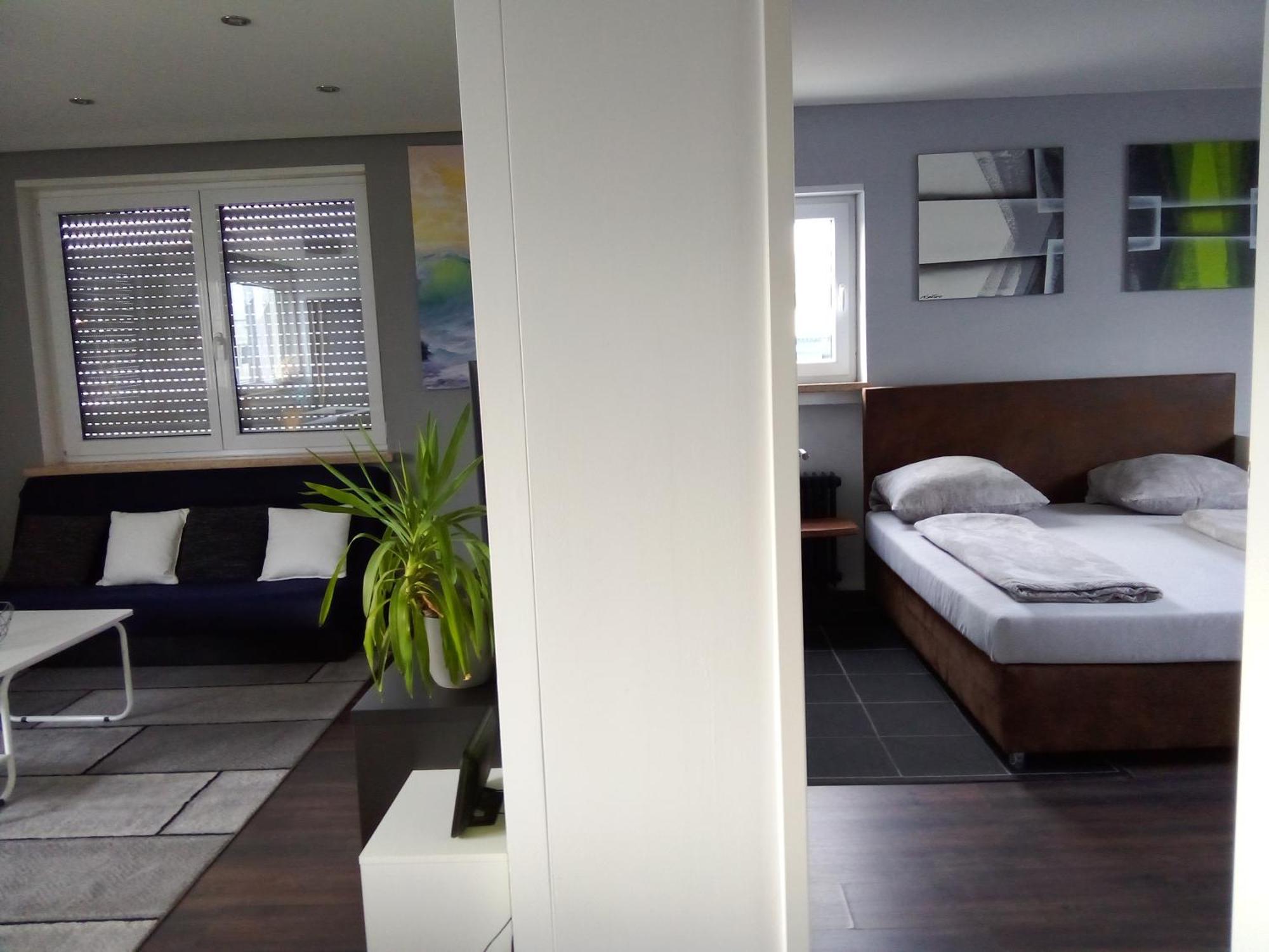 Apartments - Geraeumige 95 Qm Mit Balkon Augsburg Ngoại thất bức ảnh